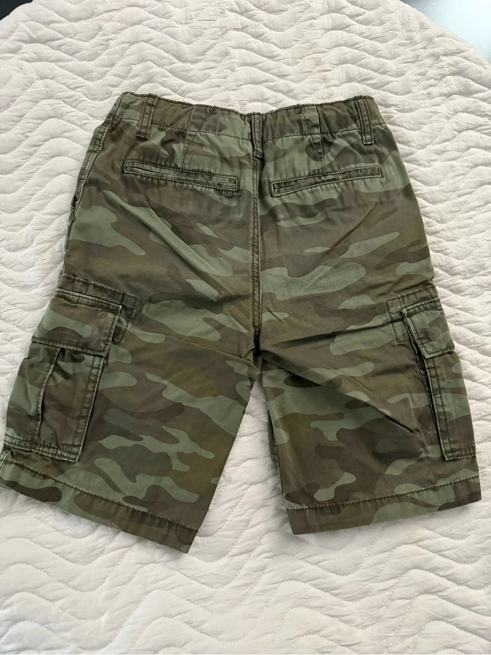 Gap Kids boys' green camouflage cargo shorts 10 regular
